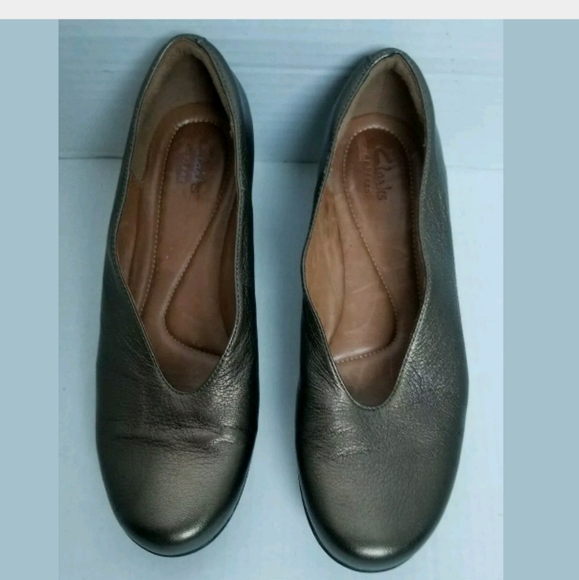 Clarks Shoes - WOMEN'S CLARKS ARTISAN CLARIBEL SIZE 9M Clarks Shoes - WOMEN'S CLARKS ARTISAN CLARIBEL SIZE 9M